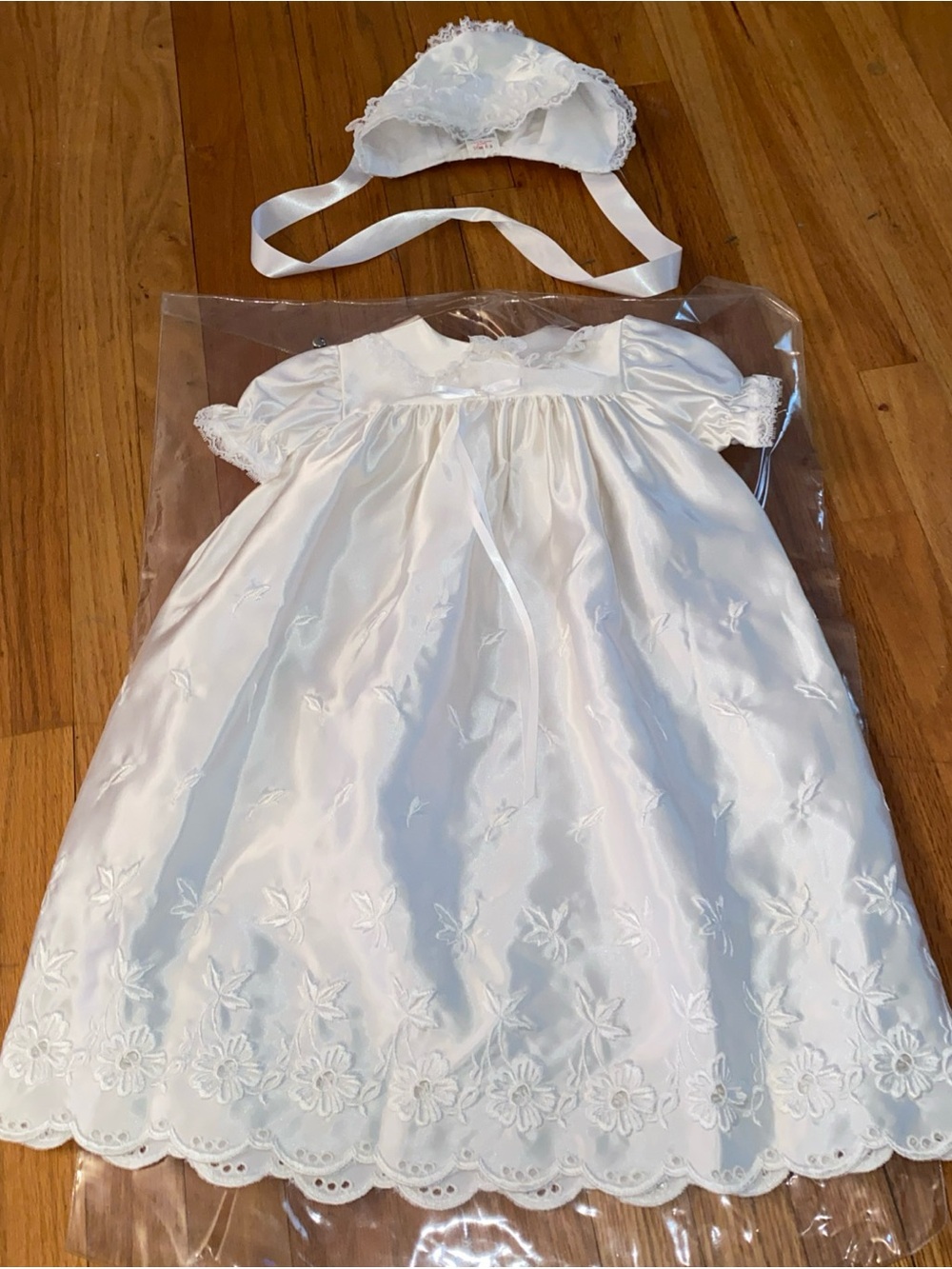 Madonna VTG Christening Outfit 6-9 Months Dress Gown Bonnet Set Embroidered